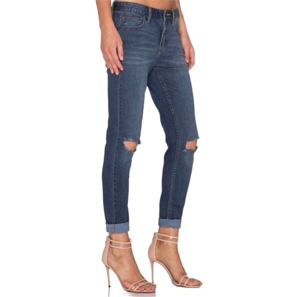 Free People NWT Busted Knee Low Rise Skinny Jean Josie Medium Wash Size 26 - Picture 1 of 11